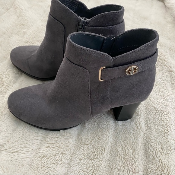 Gianni Bini Memory Foam Gray Suede Ankle Boots with Block Heel Size 7 - Picture 5 of 14